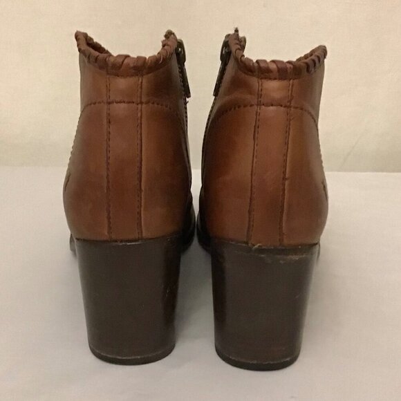 Frye 9 Nora Whipstitch Women’s Zip Ankle Boots Booties Cognac Brown Leather - Picture 4 of 12